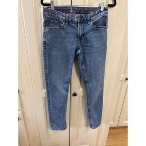 IZOD Mens Straight‎ Leg Jeans Medium Wash Size 30x28.5 Comfort Stretch Casual